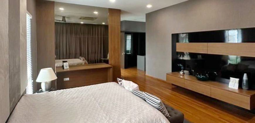 Isola Villa @ Senibong Cove – 3 Storey End Lot Bungalow House – FOR SALE