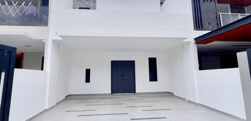 Rini Homes 8 @ Mutiara Rini – 2 Storey Terrace House – FOR SALE