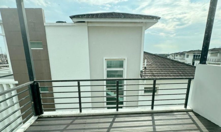 Isola Villa @ Senibong Cove – 3 Storey End Lot Bungalow House – FOR SALE