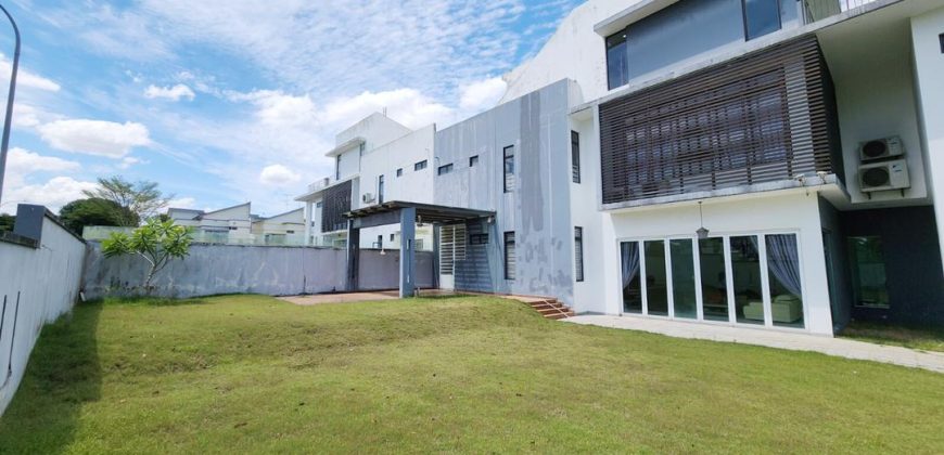 Setia Tropika – 2.5 Storey Corner Cluster House – FOR SALE