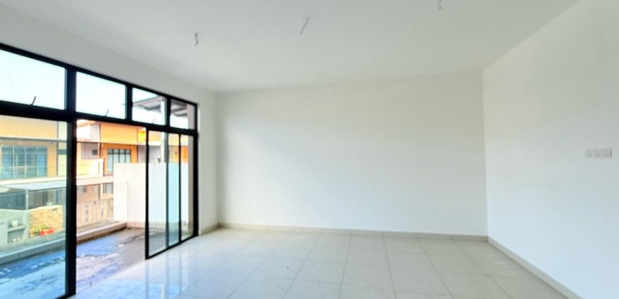 Bandar Cemerlang @ Ulu Tiram – 2 Storey Superlink House – FOR SALE