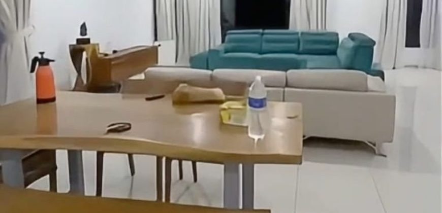 Horizon Hills – 2.5 Storey Semi Detached House – FOR SALE