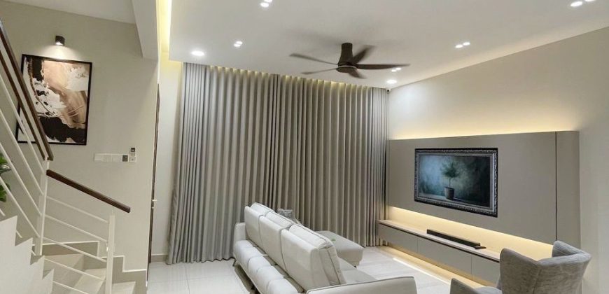 Adda Heights – 2 Storey Terrace House – FOR SALE