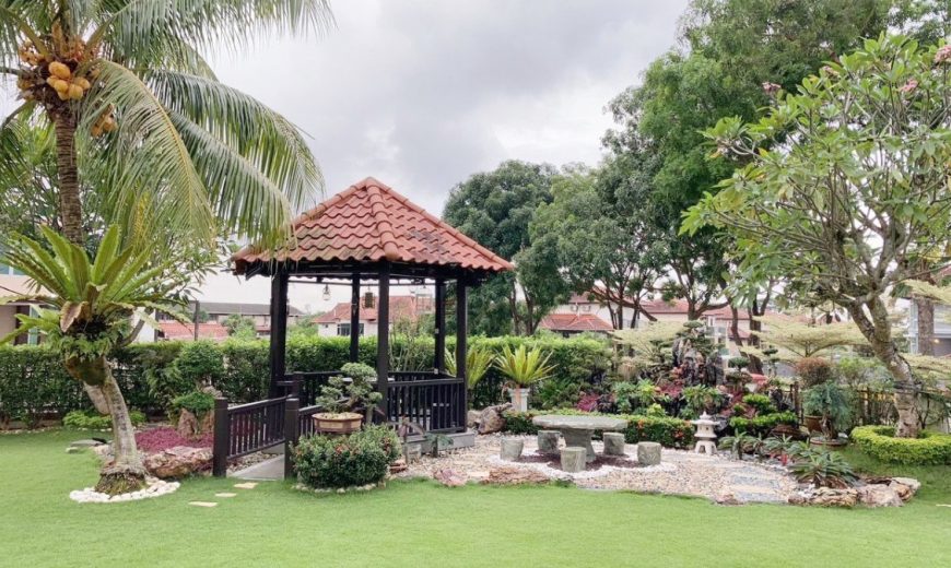 Redang Villa @ Taman Molek – 3 Storey Corner Semi Detached House – FOR SALE