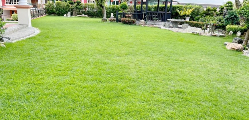 Redang Villa @ Taman Molek – 3 Storey Corner Semi Detached House – FOR SALE