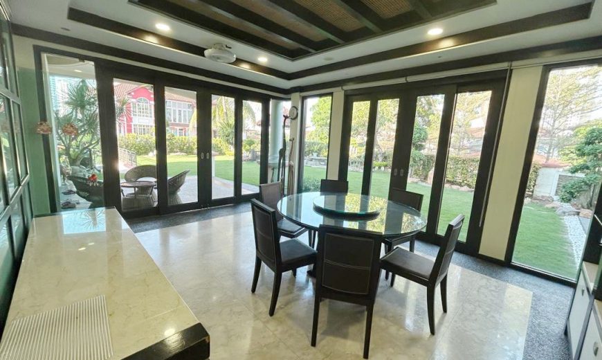 Redang Villa @ Taman Molek – 3 Storey Corner Semi Detached House – FOR SALE