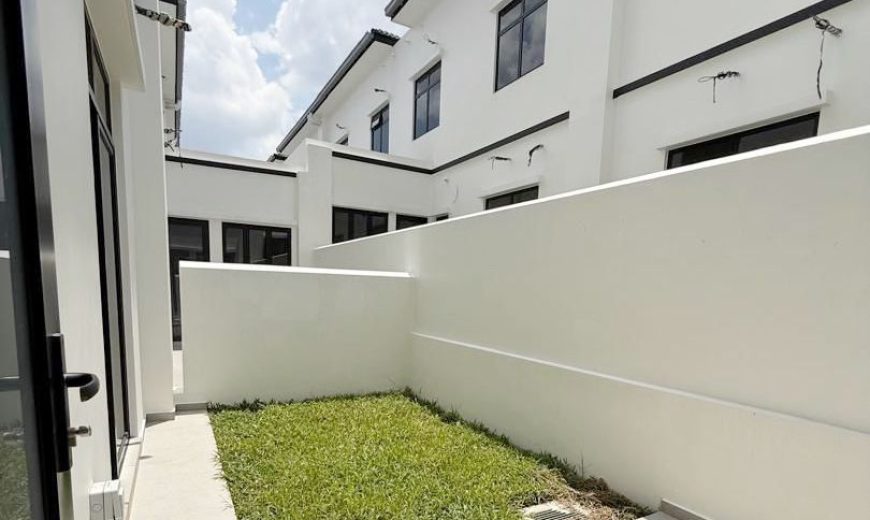 Eco Botanic – 2 Storey End Lot Cluster House – FOR SALE