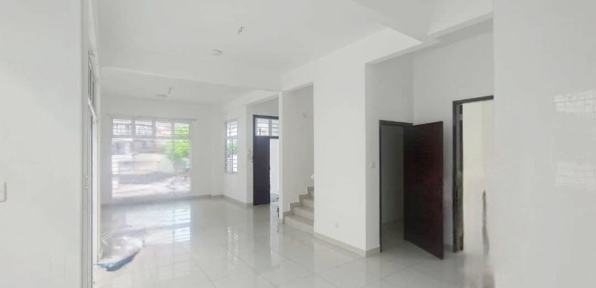 Taman Ponderosa @ Molek – 2 Storey Semi Detached House – FOR SALE