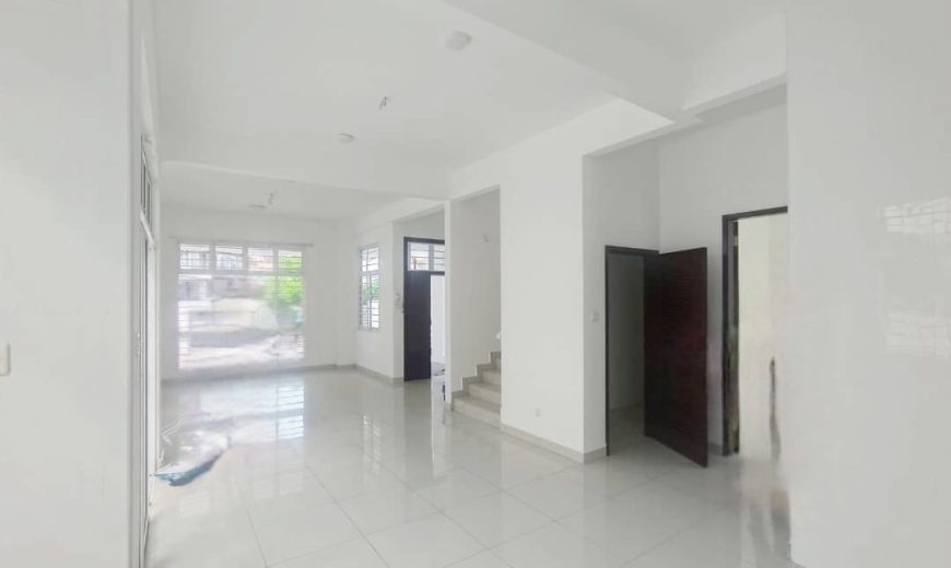 Taman Ponderosa @ Molek – 2 Storey Semi Detached House – FOR SALE