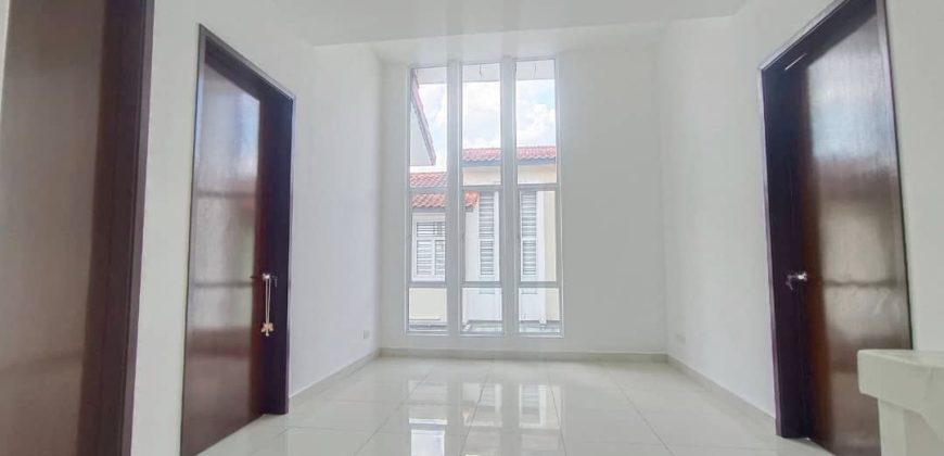 Taman Ponderosa @ Molek – 2 Storey Semi Detached House – FOR SALE