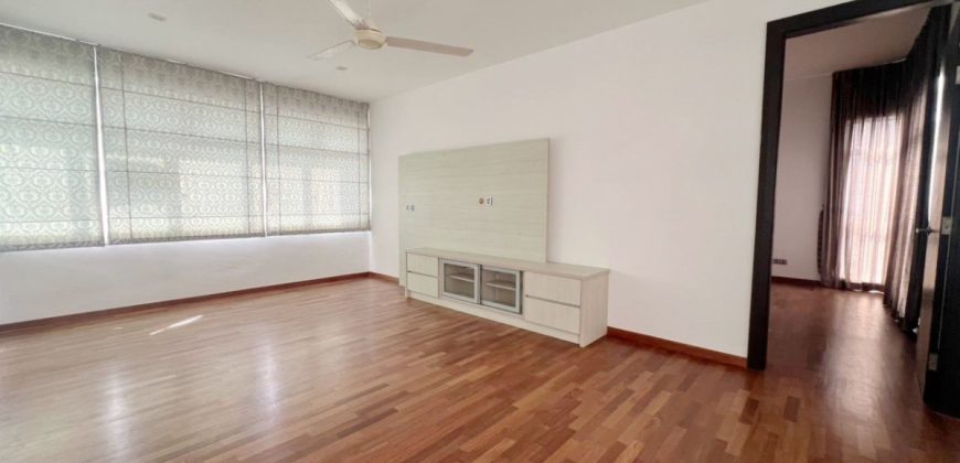 Horizon Hills – 3 Storey Bungalow House – FOR SALE