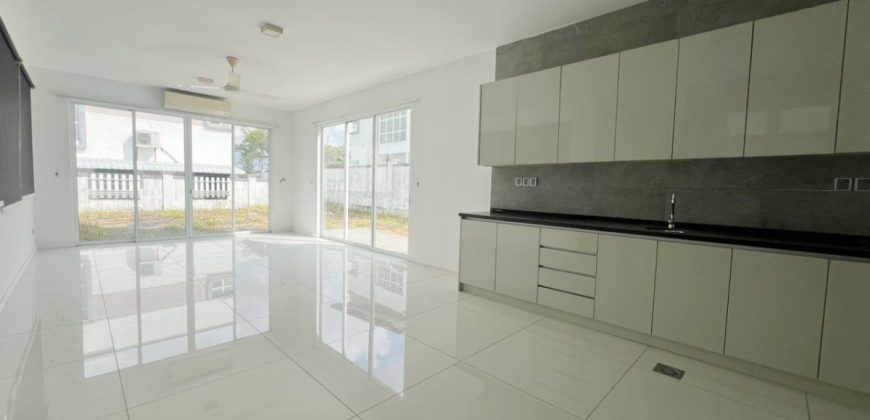 Horizon Hills – 3 Storey Bungalow House – FOR SALE