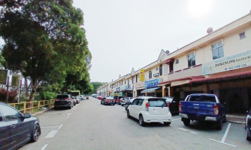 Taman Pulai Utama – Corner Shop Lot – FOR SALE