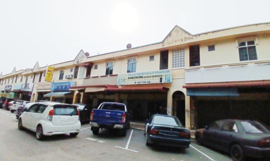 Taman Pulai Utama – Corner Shop Lot – FOR SALE