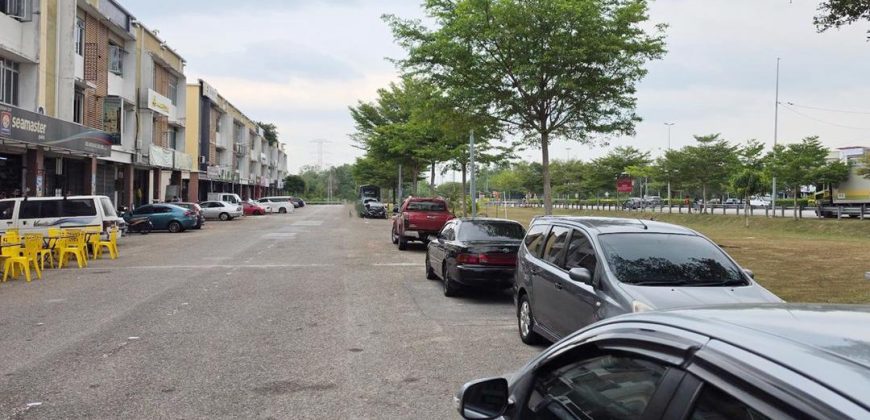 Taman Sierra Perdana – 3 Storey Shoplot – FOR SALE