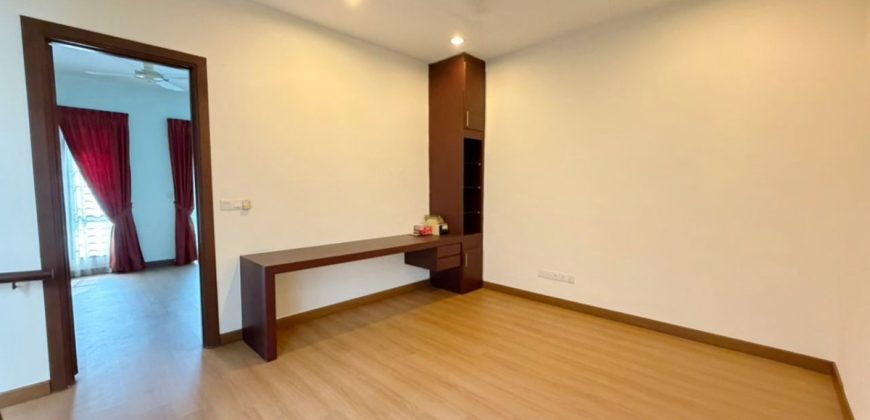 East Ledang – 2 Storey Superlink House – FOR SALE