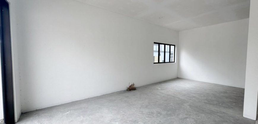 Setia Tropika – 2 Storey End Lot Cluster House – FOR SALE