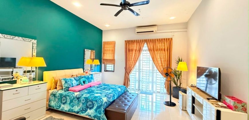 Taman Kempas Utama – 2 Storey End Lot Terrace House – FOR SALE