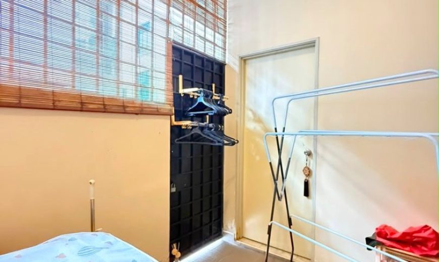 Taman Kempas Utama – 2 Storey End Lot Terrace House – FOR SALE