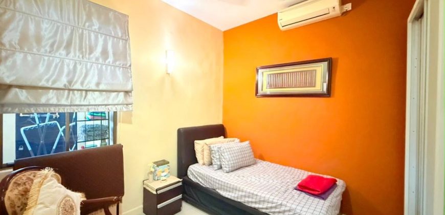 Taman Kempas Utama – 2 Storey End Lot Terrace House – FOR SALE