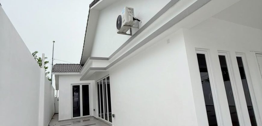 Taman Ungku Tun Aminah – Single Storey Semi Detached House – FOR SALE