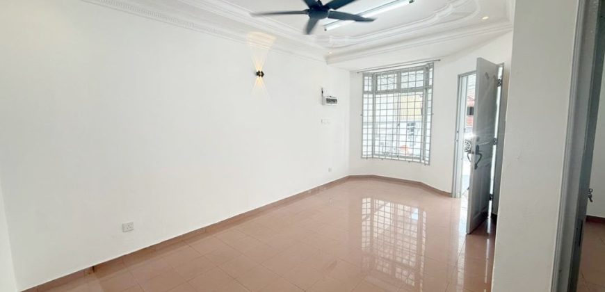 Taman Universiti – Single Storey Terrace House – FOR SALE