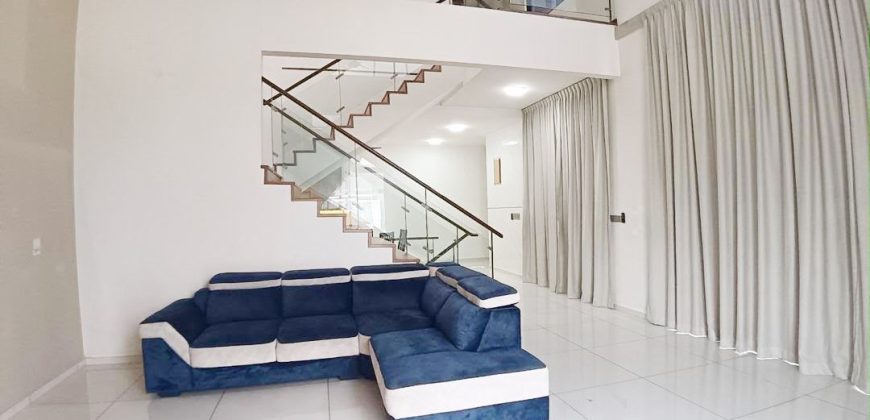 Horizon Hills – 3 Storey Bungalow House – FOR SALE