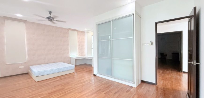 Casa Almyra @ Perling – 2.5 Storey Bungalow House – FOR SALE