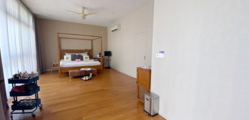 East Ledang – 2 Storey Corner Bungalow House – FOR SALE