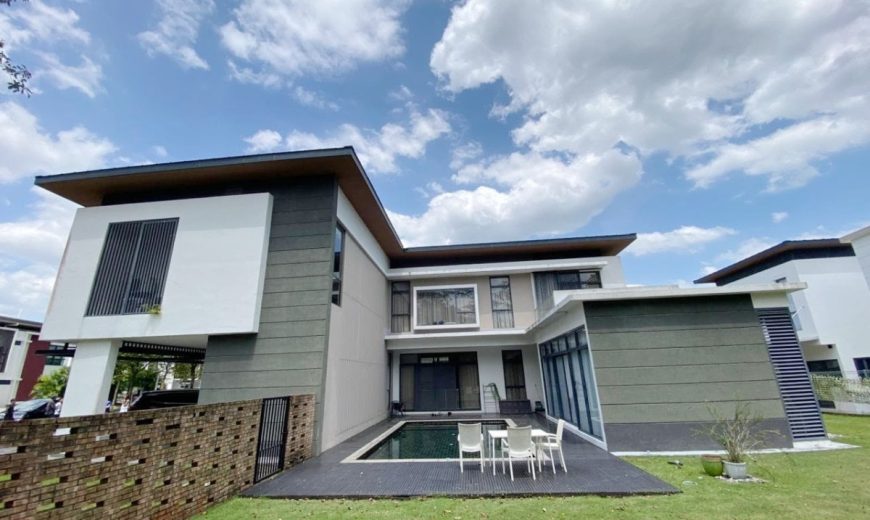 East Ledang – 2 Storey Corner Bungalow House – FOR SALE