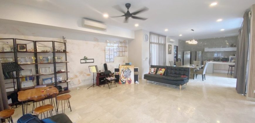 East Ledang – 2 Storey Corner Bungalow House – FOR SALE