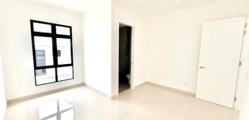 Setia Tropika – 2 Storey Semi Detached House – FOR SALE