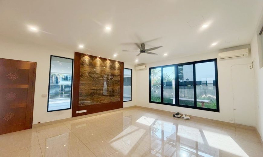 Horizon Hills – 2 Storey Bungalow House – FOR SALE