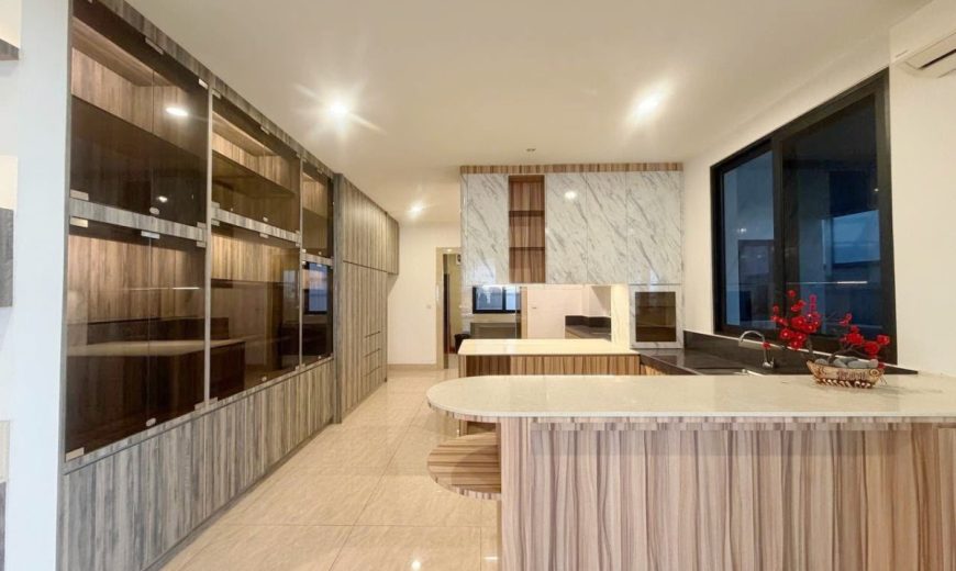 Horizon Hills – 2 Storey Bungalow House – FOR SALE