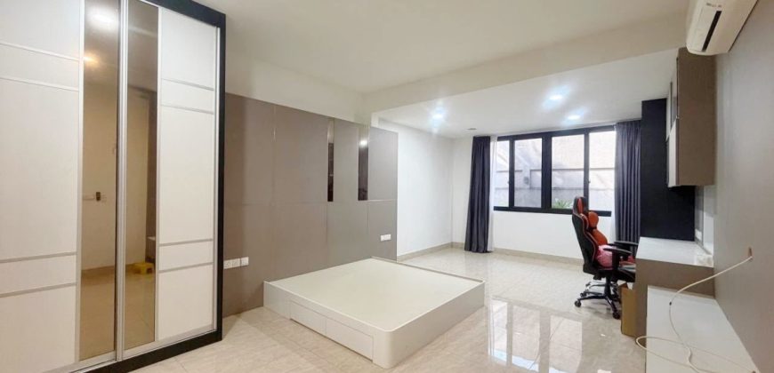 Horizon Hills – 2 Storey Bungalow House – FOR SALE