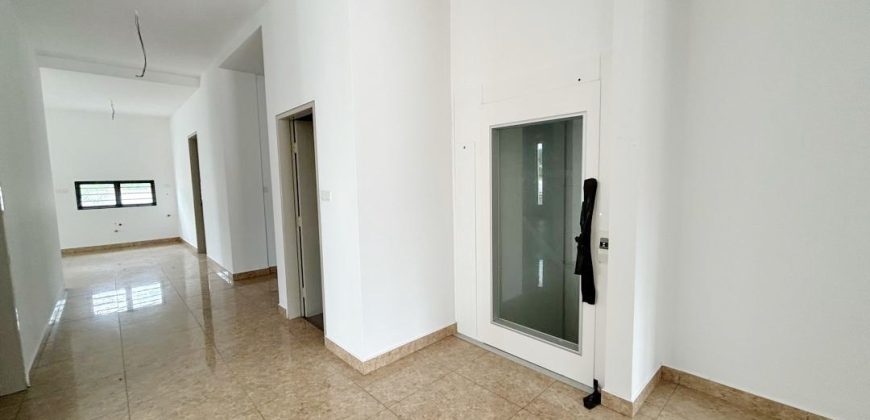 Laguna Heights @ Taman Laguna – 3 Storey Bungalow House – FOR SALE