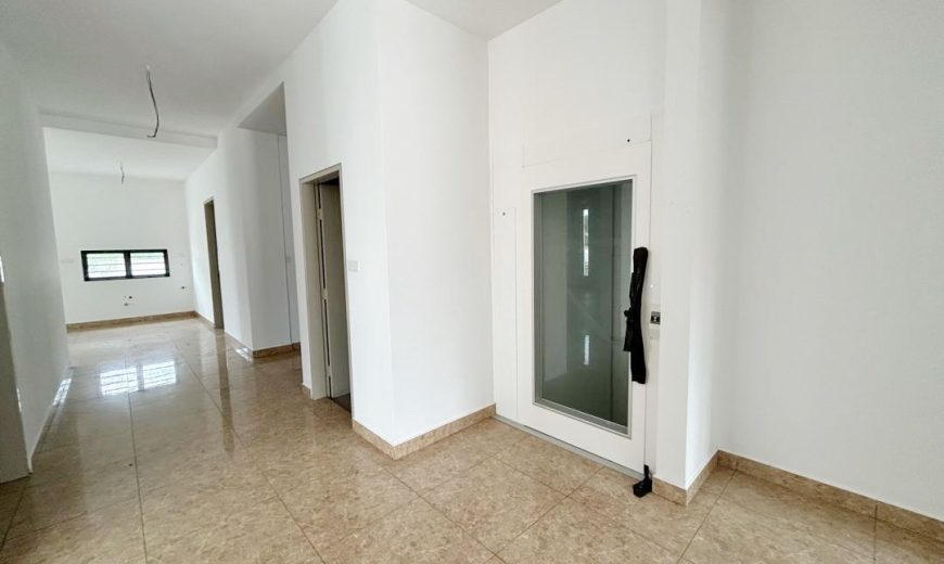 Laguna Heights @ Taman Laguna – 3 Storey Bungalow House – FOR SALE