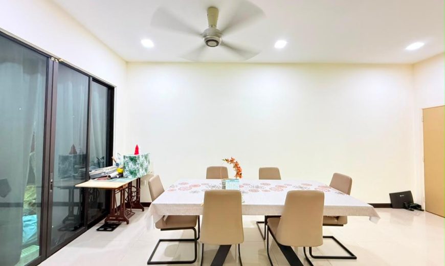 Taman Laguna – 2 Storey Superlink House – FOR SALE