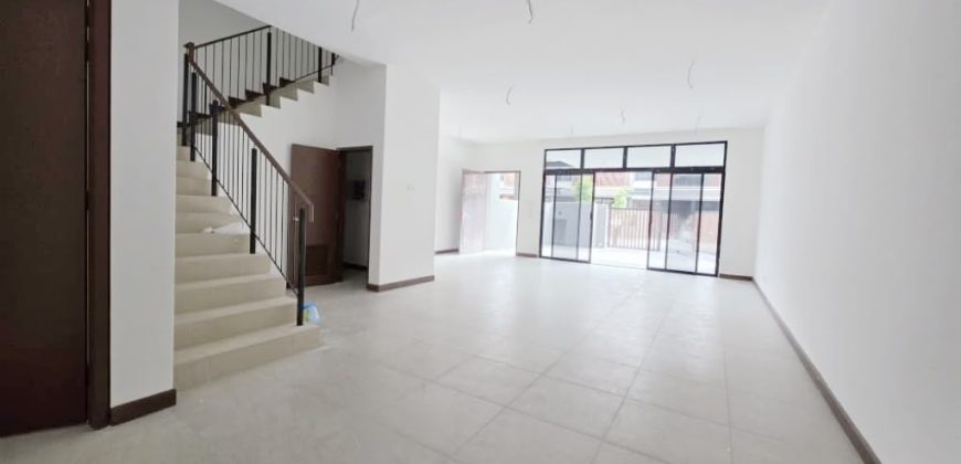 Aurora Resort Villas @ Iskandar Puteri – 2 Storey Superlink House – FOR SALE