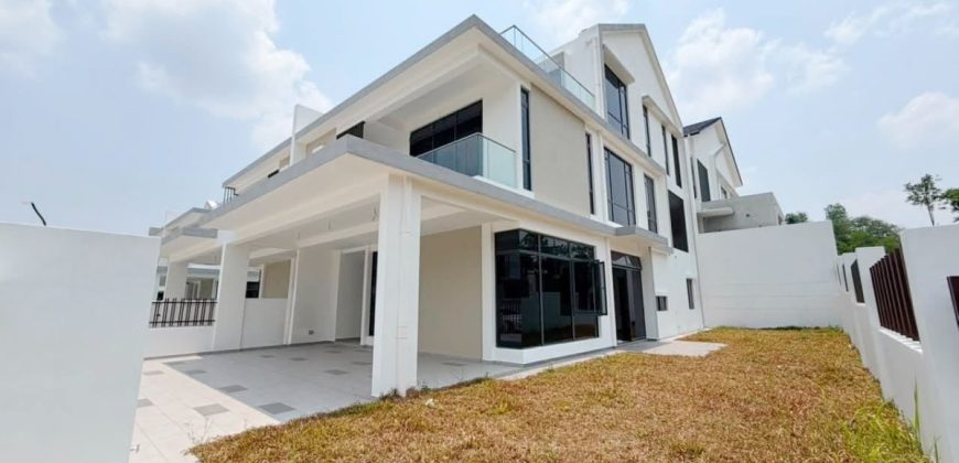 Horizon Hills – 3 Storey Corner Cluster House – FOR SALE