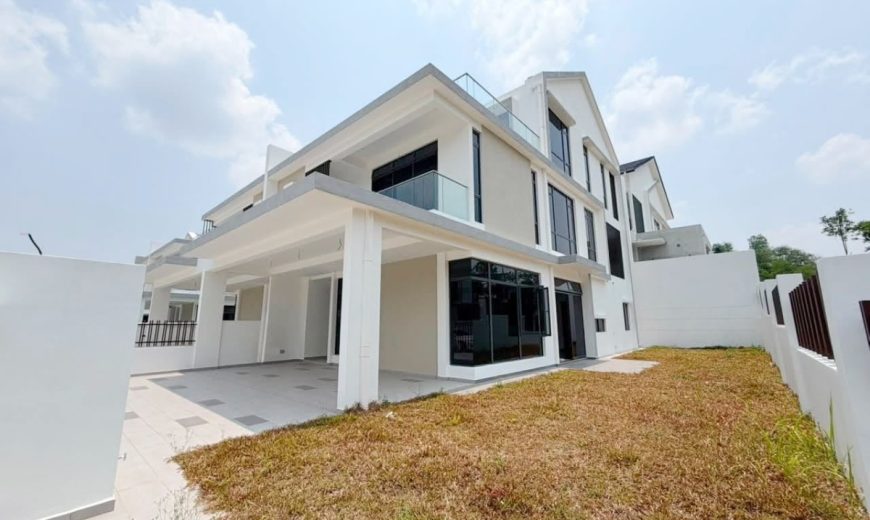 Horizon Hills – 3 Storey Corner Cluster House – FOR SALE