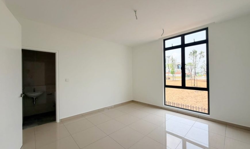 Horizon Hills – 3 Storey Corner Cluster House – FOR SALE