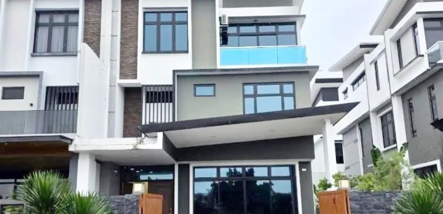 Nusa Sentral – 3 Storey Semi Detached House – FOR SALE