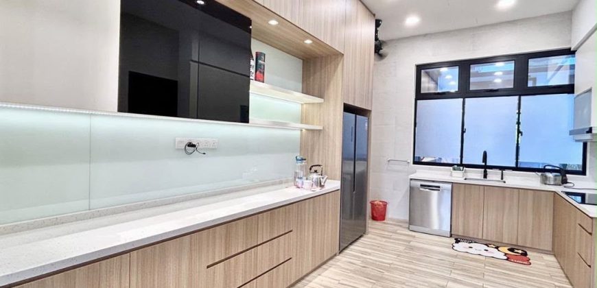 Nusa Sentral – 3 Storey Semi Detached House – FOR SALE