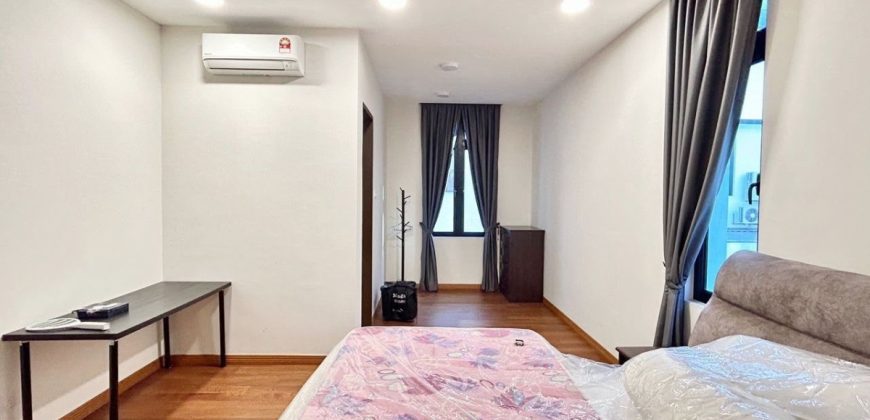Nusa Sentral – 3 Storey Semi Detached House – FOR SALE