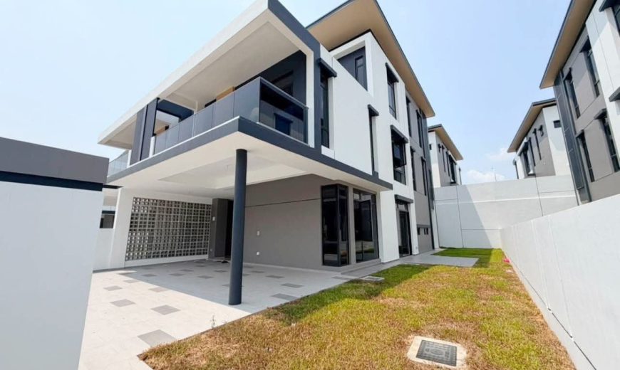Horizon Hills – 3 Storey Cluster House – FOR SALE
