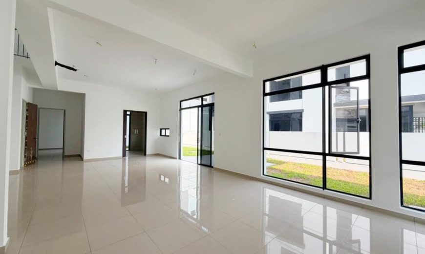 Horizon Hills – 3 Storey Cluster House – FOR SALE