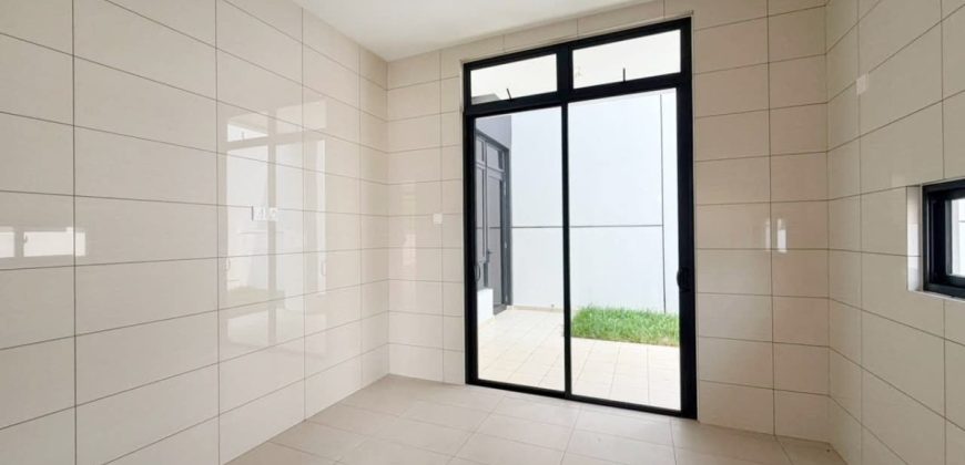 Horizon Hills – 3 Storey Cluster House – FOR SALE
