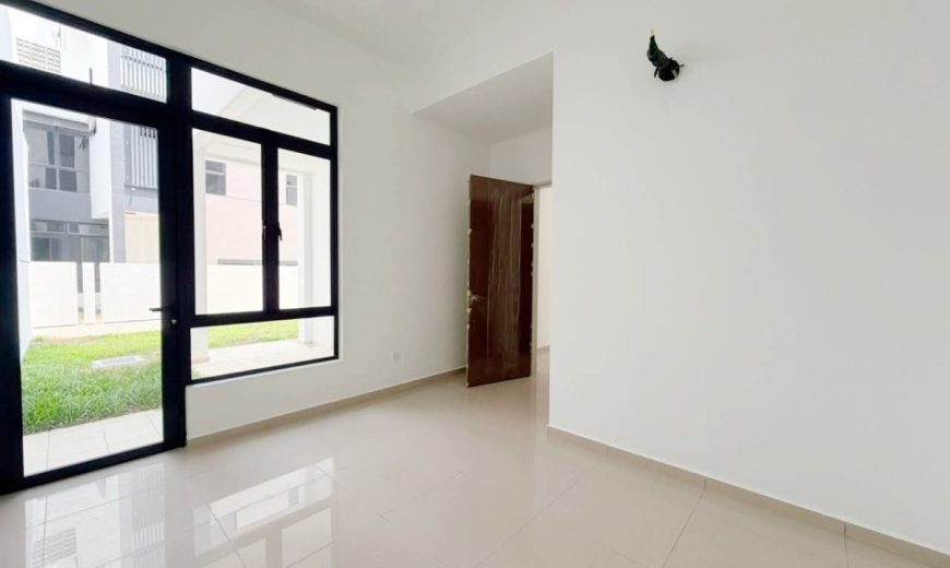Horizon Hills – 3 Storey Cluster House – FOR SALE
