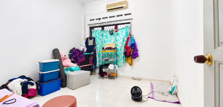 Taman Johor Jaya – 2 Storey Terrace House – FOR SALE